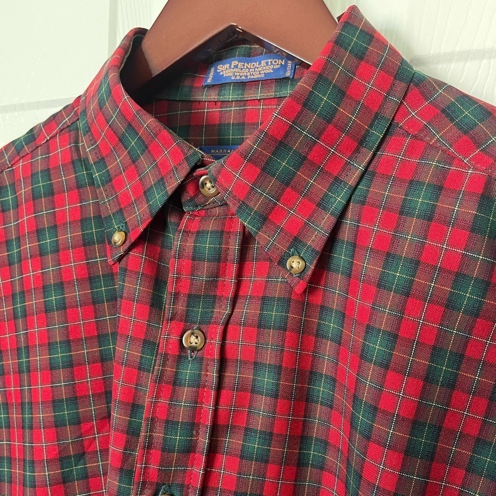 Men’s Pendleton 100% Virgin Wool Button Down | Size Medium